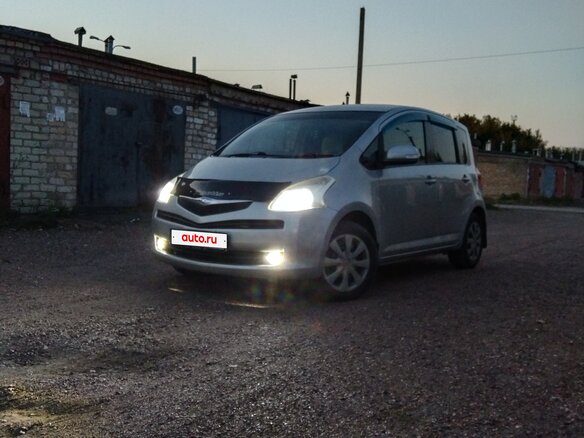 2005 Toyota Ractis I, серый, 465000 рублей - вид 24