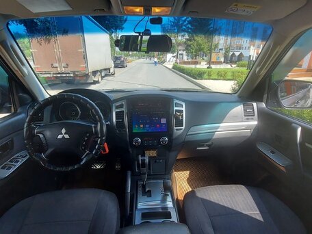 2014 Mitsubishi Pajero IV Рестайлинг 2, серый, 2380000 рублей, вид 5