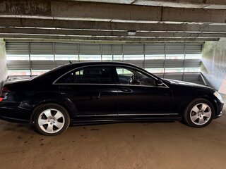 2007 Mercedes-Benz S-Класс 500 V (W221), чёрный, 1050000 рублей, вид 4