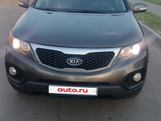 2011 Kia Sorento II, бежевый, 1200000 рублей, вид 3