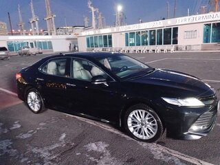 2020 Toyota Camry VIII (XV70) Рестайлинг, чёрный, 3000000 рублей, вид 5