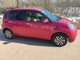 2020 Toyota Passo III Рестайлинг, красный, 1150000 рублей, вид 3