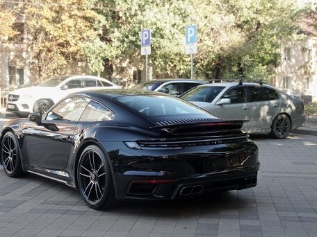 2022 Porsche 911 Turbo S VIII (992), чёрный, 31500000 рублей, вид 4