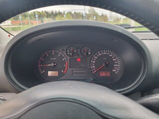 2001 SEAT Leon Cupra I, жёлтый, 700000 рублей, вид 4