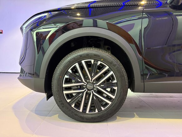 2026 Omoda C7, чёрный - вид 13
