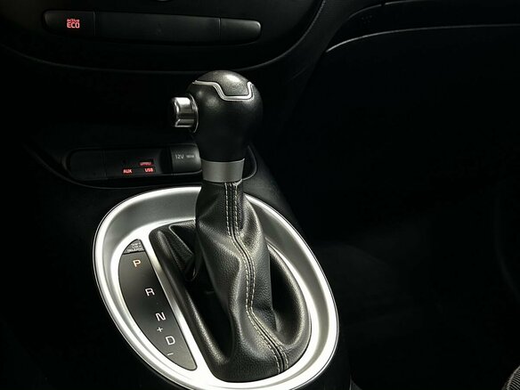 2015 Kia Soul II, белый - вид 21