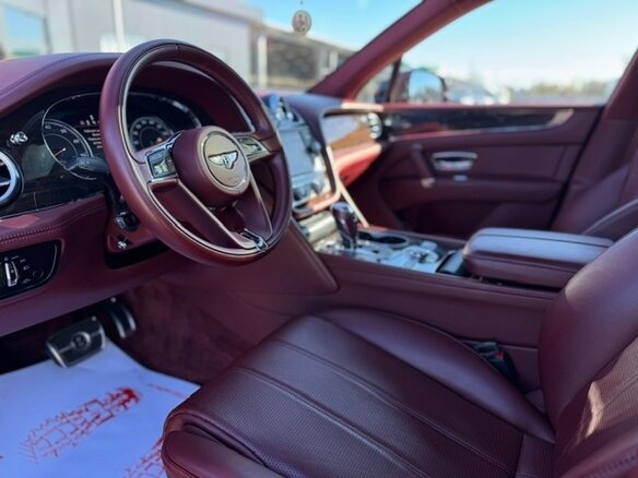 2018 Bentley Bentayga I, чёрный - вид 12