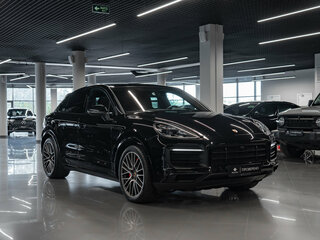 2020 Porsche Cayenne III, чёрный, 9600000 рублей, вид 2