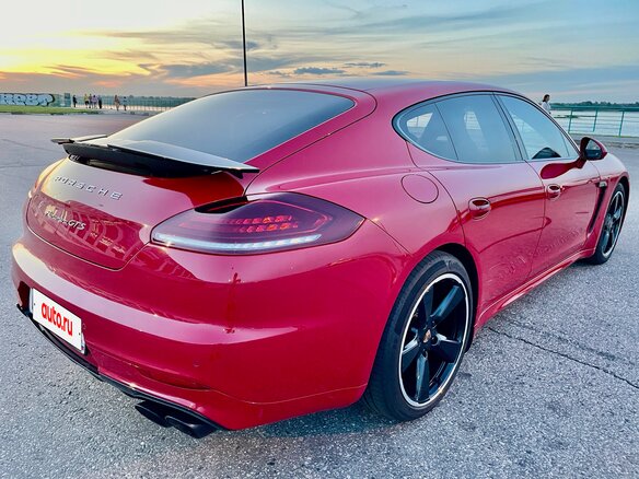 2015 Porsche Panamera GTS I Рестайлинг, красный, 4500000 рублей - вид 8