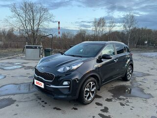 2022 Kia Sportage IV Рестайлинг, чёрный, 3000000 рублей, вид 1