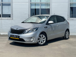2014 Kia Rio 6-speed III, серебристый, 615000 рублей, вид 1