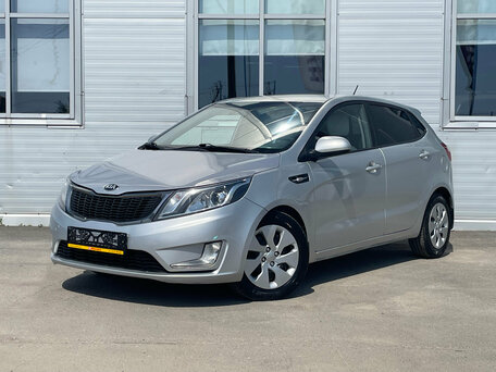 2014 Kia Rio 6-speed III, серебристый, 615000 рублей, вид 1
