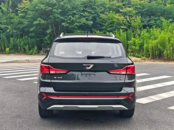 2023 Jetta VS7 I Рестайлинг 1, чёрный, 1400000 рублей - вид 4