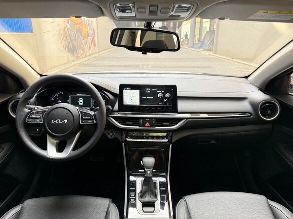 2022 Kia K3 II (China Market), белый, 1160000 рублей - вид 15