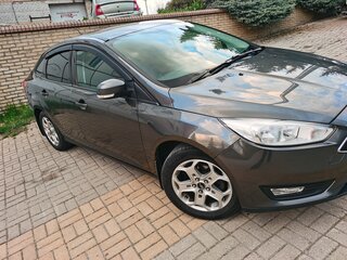 2017 Ford Focus III Рестайлинг, серый, 1100000 рублей, вид 3