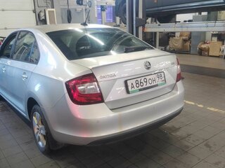 2017 Skoda Rapid I Рестайлинг, серебристый, 1070000 рублей, вид 4