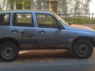 2006 Chevrolet Niva I, серебристый, 140000 рублей, вид 3