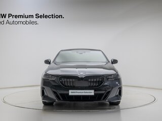 2025 BMW 5 серии 520i VIII (G60/G61/G68), серый, 6300000 рублей, вид 3