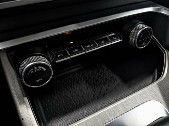 2023 Geely Coolray I, серый, 1395000 рублей - вид 20