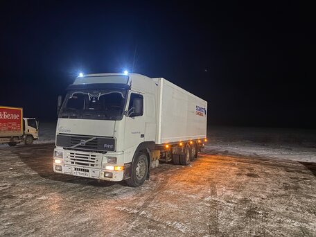 1998 Volvo FH, белый, 2750000 рублей, вид 1