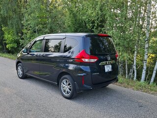 2020 Honda Freed II Рестайлинг, синий, 1870000 рублей, вид 4