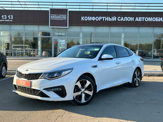 2019 Kia Optima IV Рестайлинг, белый, 2075000 рублей, вид 1