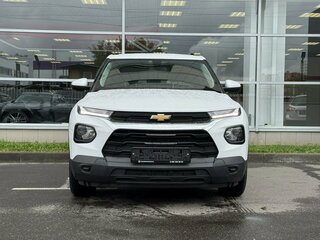 2021 Chevrolet TrailBlazer III, белый, 1800000 рублей, вид 2