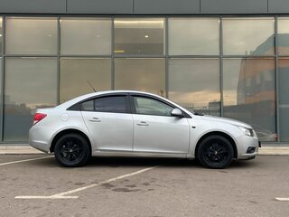 2011 Chevrolet Cruze I, серебристый, 599000 рублей, вид 3
