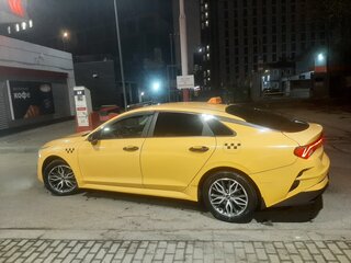 2020 Kia K5 III, жёлтый, 1499000 рублей, вид 4