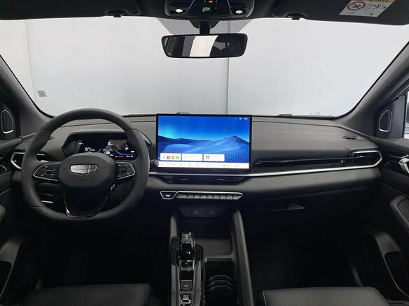 2026 Geely Coolray I Рестайлинг 2, серый, 2774990 рублей - вид 3