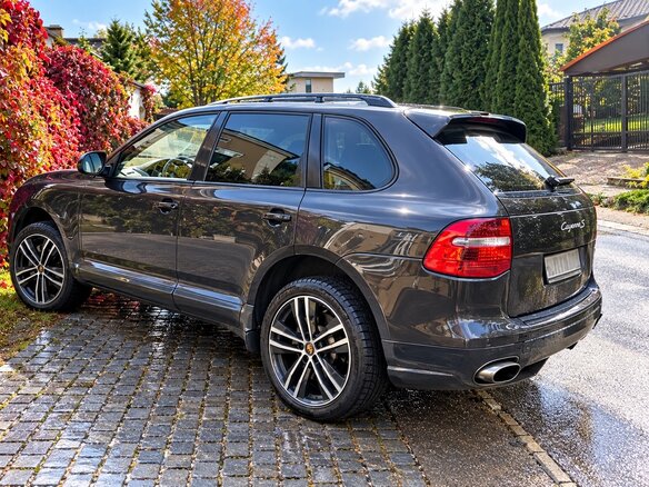 2008 Porsche Cayenne S I Рестайлинг (957), коричневый, 850000 рублей - вид 2