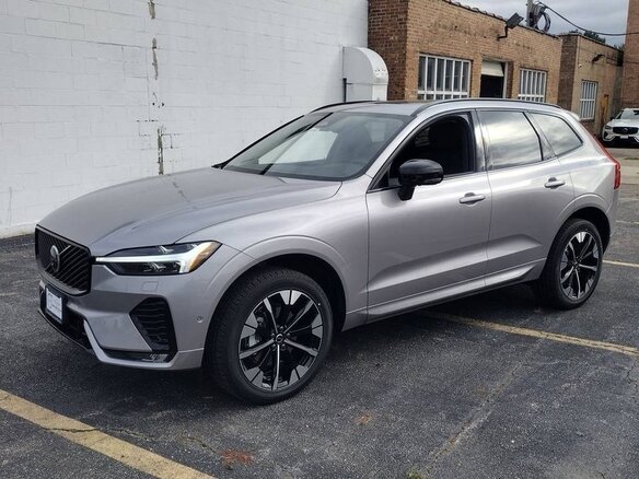2026 Volvo XC60 II Рестайлинг 2, серебристый, 6992374 рублей - вид 17