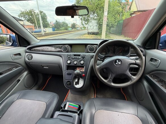 2002 Mitsubishi Airtrek I, синий, 400000 рублей - вид 10