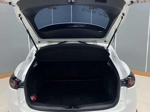 2023 Mazda CX-4 I Рестайлинг, белый, 2267535 рублей - вид 7