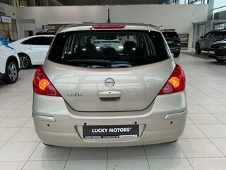 2010 Nissan Tiida I Рестайлинг, бежевый, 795000 рублей, вид 5