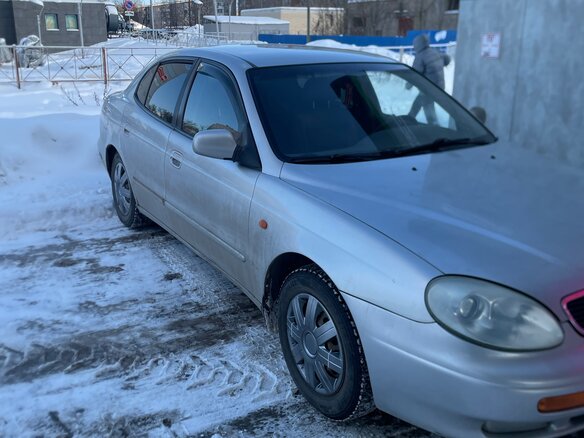2001 Daewoo Leganza, серебристый, 270000 рублей - вид 1