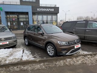 2017 Volkswagen Tiguan II, коричневый, 2449000 рублей, вид 2