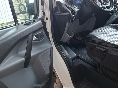 2015 Ford Transit Custom, белый, 1650000 рублей, вид 3