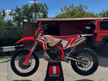 2025 Beta RR 2T 250/300, красный, 700000 рублей, вид 4