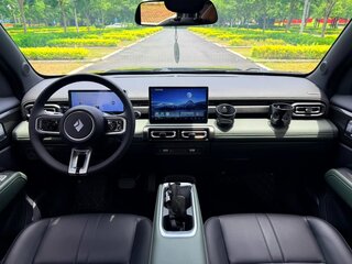 2024 Baojun Yep Plus, чёрный, 1400000 рублей, вид 5