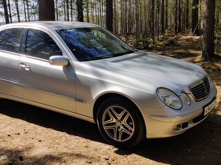 2005 Mercedes-Benz E-Класс 240 III (W211, S211), серебристый, 870000 рублей, вид 4