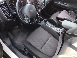 2015 Mitsubishi Outlander III Рестайлинг 2, белый, 1550000 рублей, вид 5