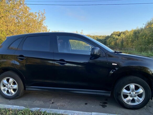2010 Mitsubishi ASX I, чёрный, 880000 рублей - вид 5