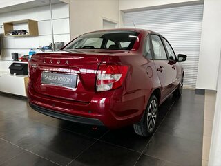 2026 Lada (ВАЗ) Granta I Рестайлинг, красный, 1310000 рублей, вид 2