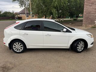 2008 Ford Focus II Рестайлинг, белый, 647000 рублей, вид 4