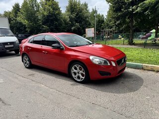 2011 Volvo S60 II, красный, 850000 рублей, вид 2