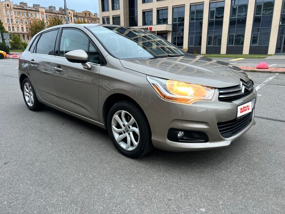 2013 Citroen C4 II, золотистый, 740000 рублей - вид 2