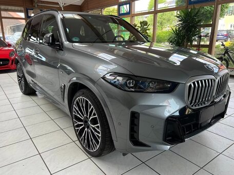 2025 BMW X5 40d IV (G05/G18) Рестайлинг, серый, 11700000 рублей, вид 3