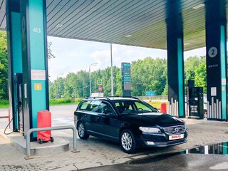 2015 Volvo V70 III Рестайлинг, чёрный, 1550000 рублей, вид 1