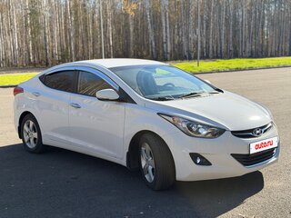2011 Hyundai Avante V, белый, 1050000 рублей, вид 2